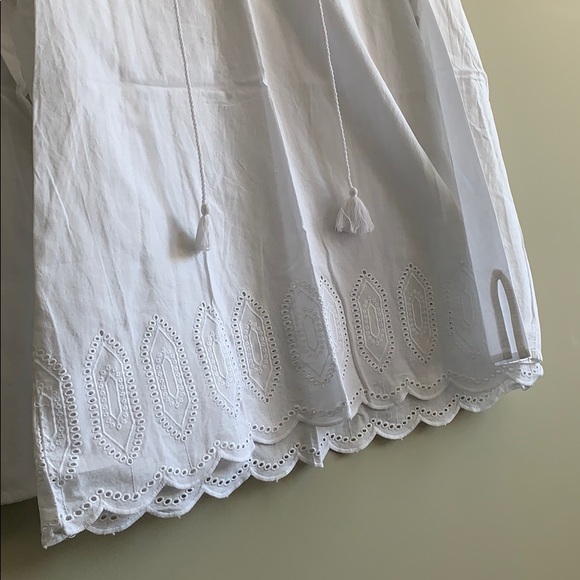 Never Worn White Cotton Tunic with Eyelet Design - Picture 2 of 6